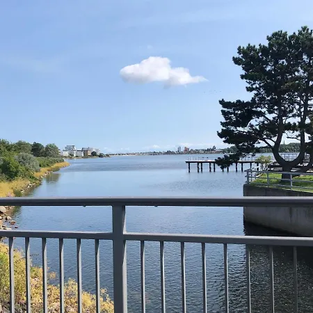 Sandkueste Mit Strandkorb & Indoor Spielplatz * Heiligenhafen