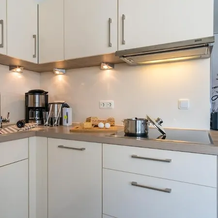 Sandkueste Mit Strandkorb & Indoor Spielplatz Апартаменты *