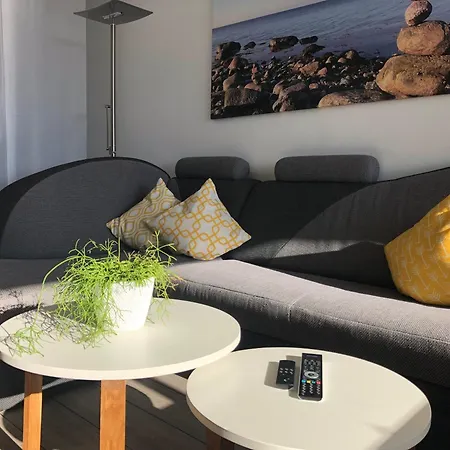 Sandkueste Mit Strandkorb & Indoor Spielplatz *